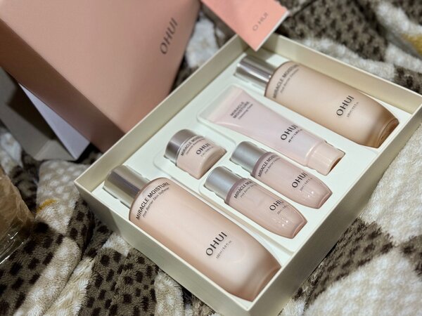 O HUI Miracle Moisture Special Gift Set