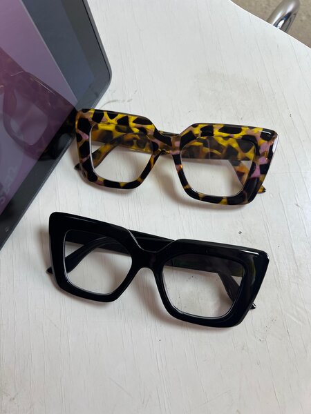 Lunettes de soleil stylées