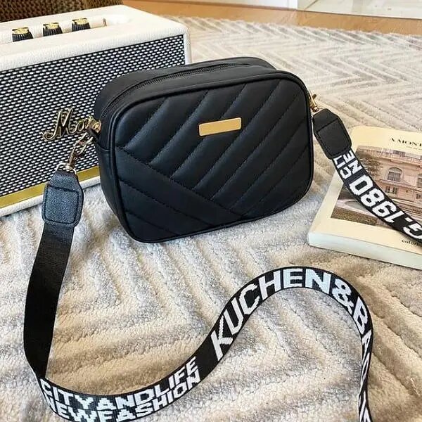 Premium quality Girls trending crossbody bag