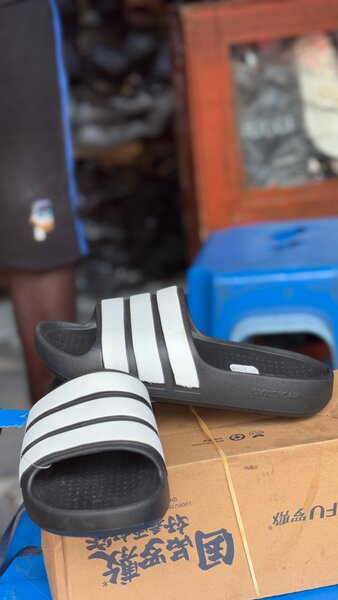 Claquettes sport confortables