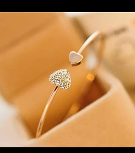 Gold bangel