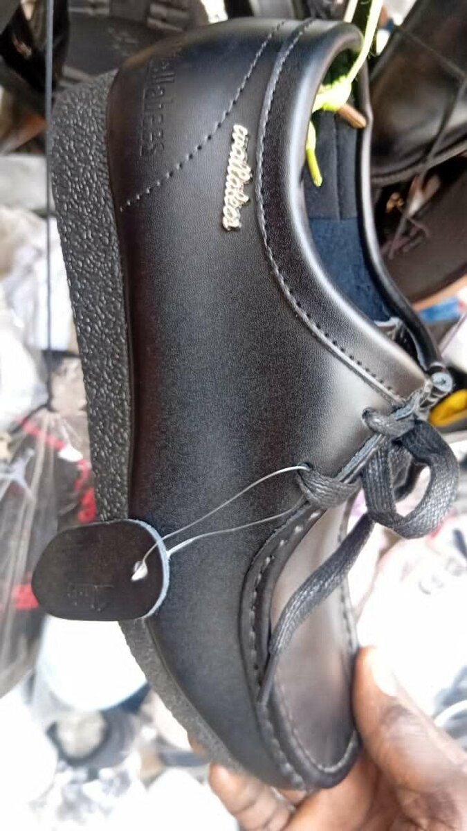 Men's shoes