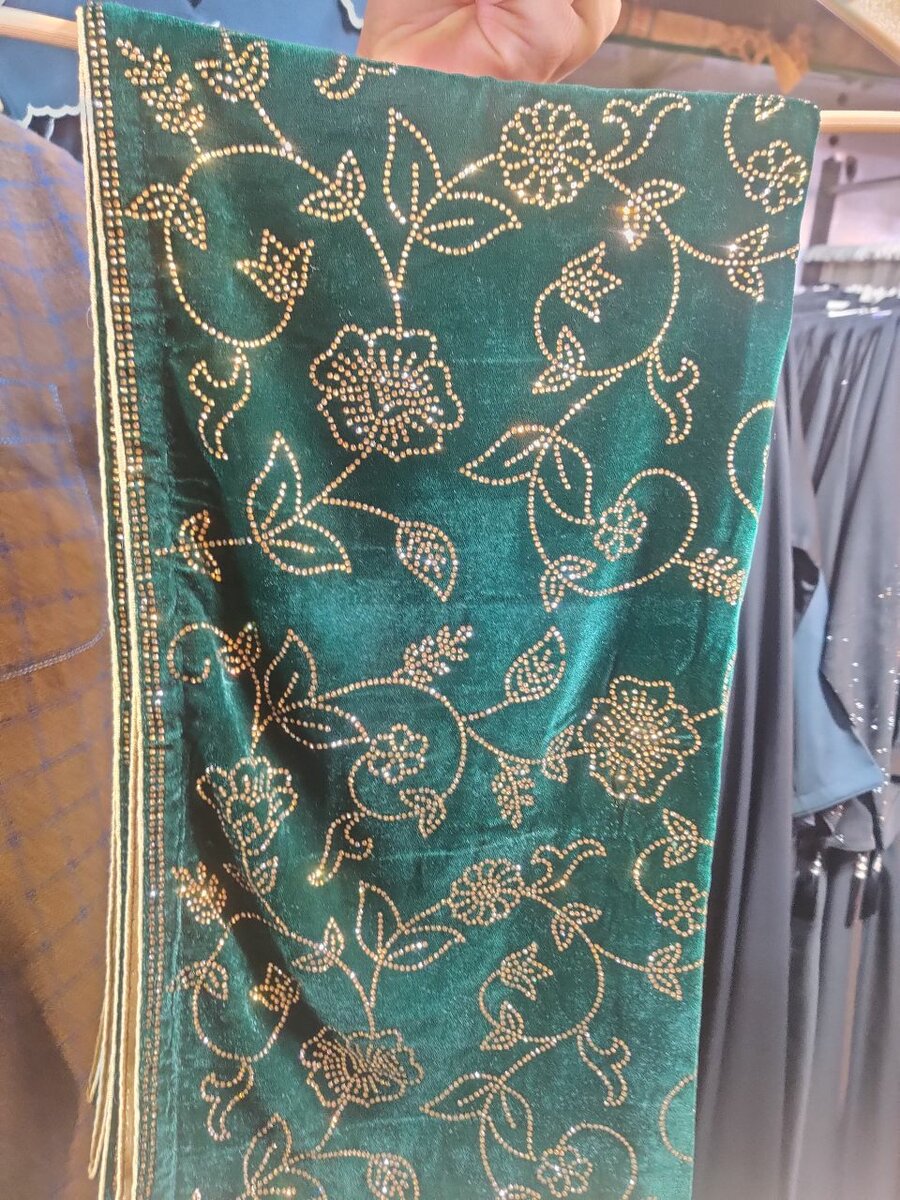 Velvat Shawl