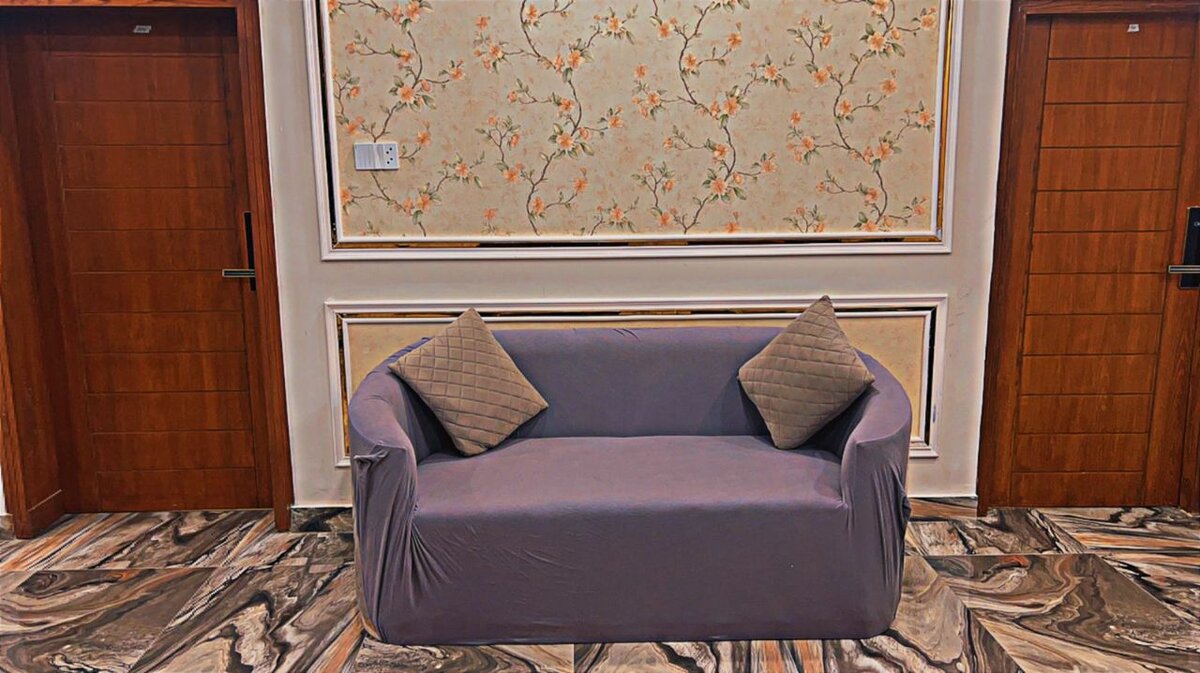 Sofa Cover in Jarcy Flexible Stuff