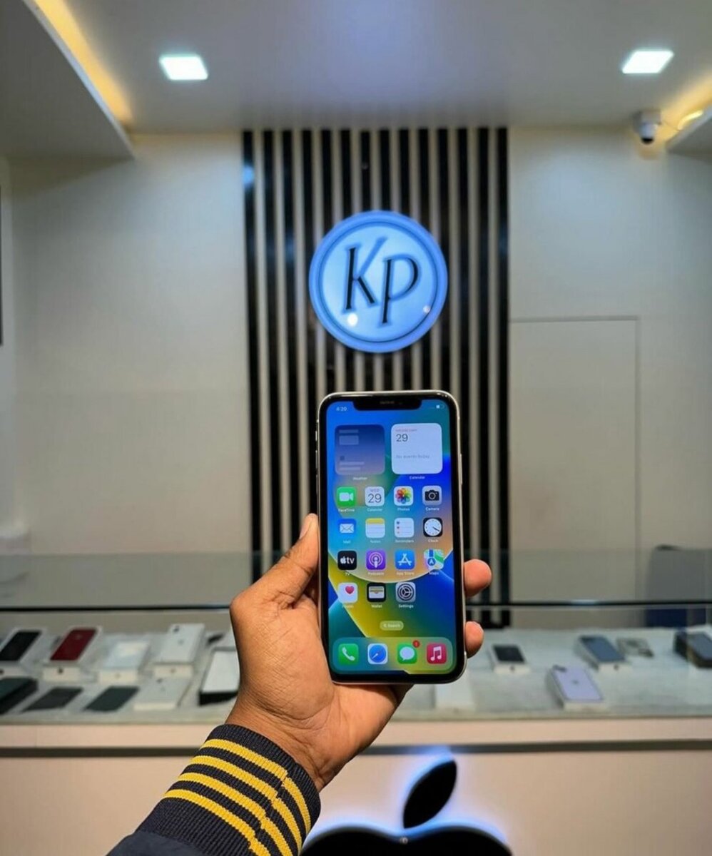 iPhone XR
