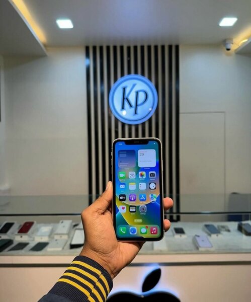 iPhone XR