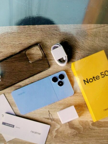 REAL ME NOTE 50