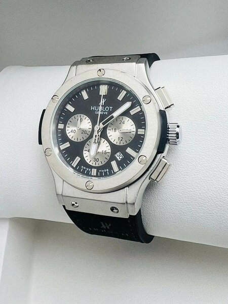 Montre chronographe élégante