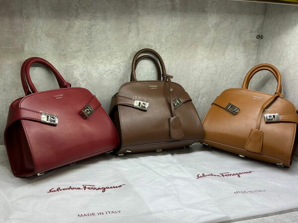 Salvadore Ferragamo premium