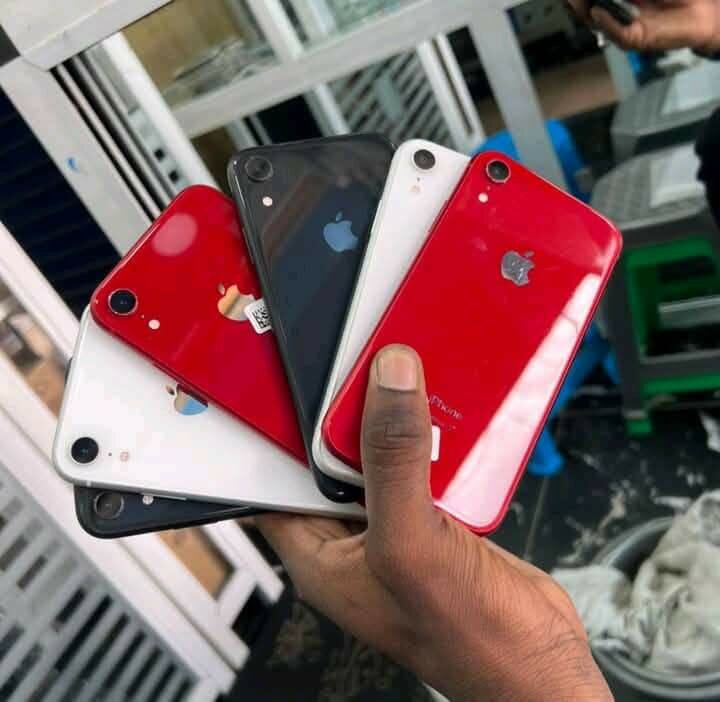 Smartphones Apple variés