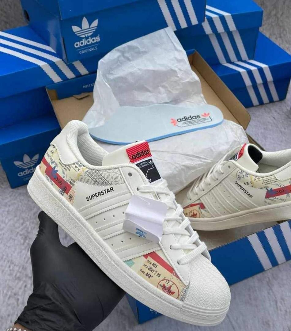Adidas Superstar Sneakers