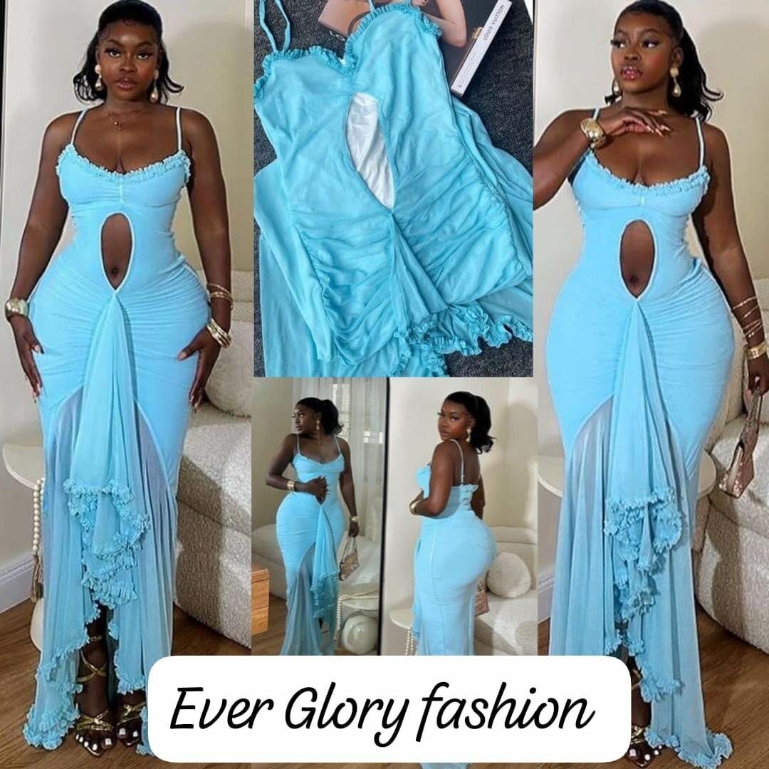 Robe élégante bleue découpée