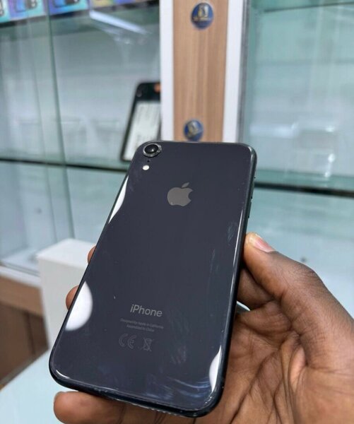 iPhone XR 64GB Noir