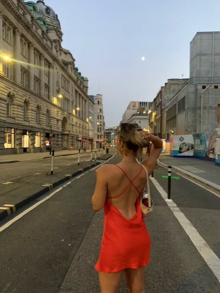 Robe Satinée Dos Nu Zara