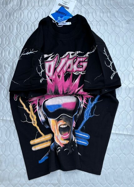 T-shirt graphique tendance