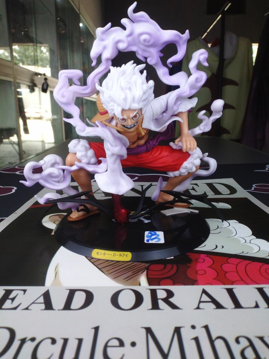 Luffy Figurine