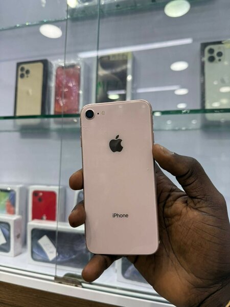 iPhone 8 64GB