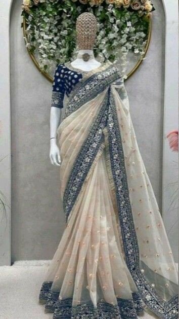 Sarhi Dress