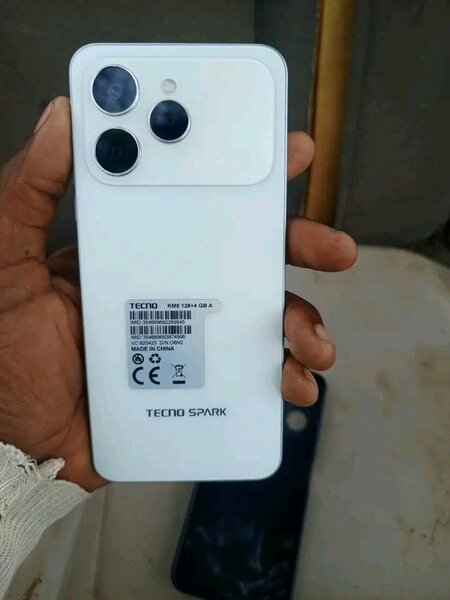 Tecno Spark Téléphone 128Go