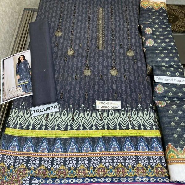 Ladies suit