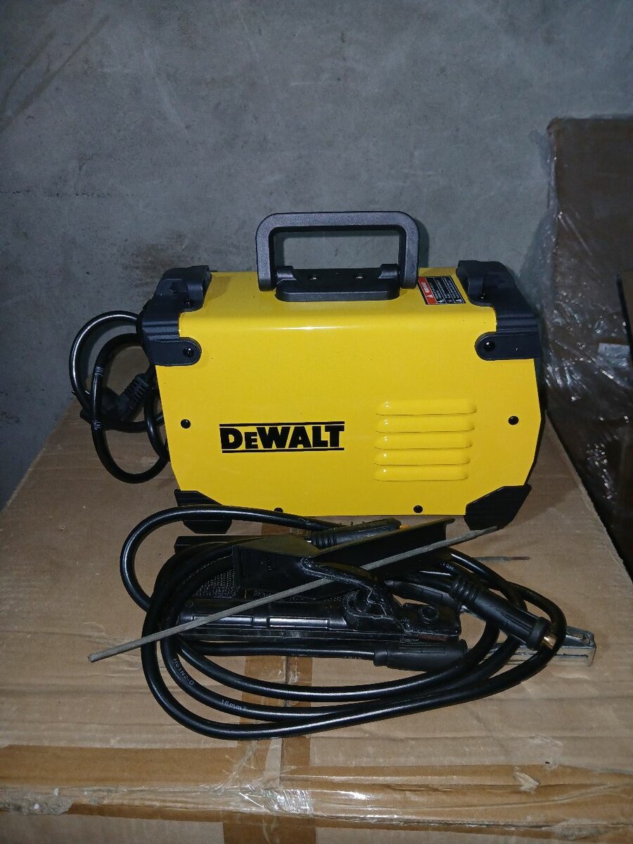 Soudeur Inverter DEWALT MMA-300