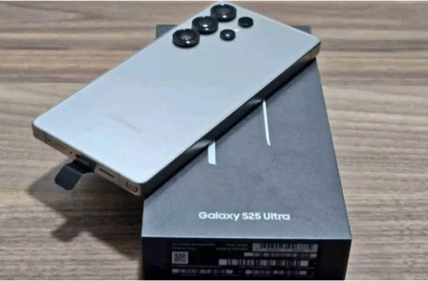 Galaxy S25 Ultra Smartphone
