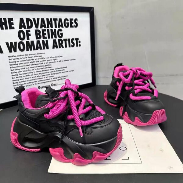 Trendy Sneakers