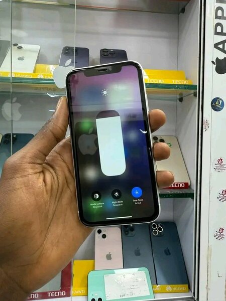 iPhone XR Jaune Débloqué