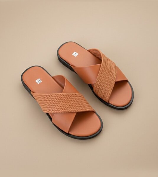 Sandales croisées en cuir