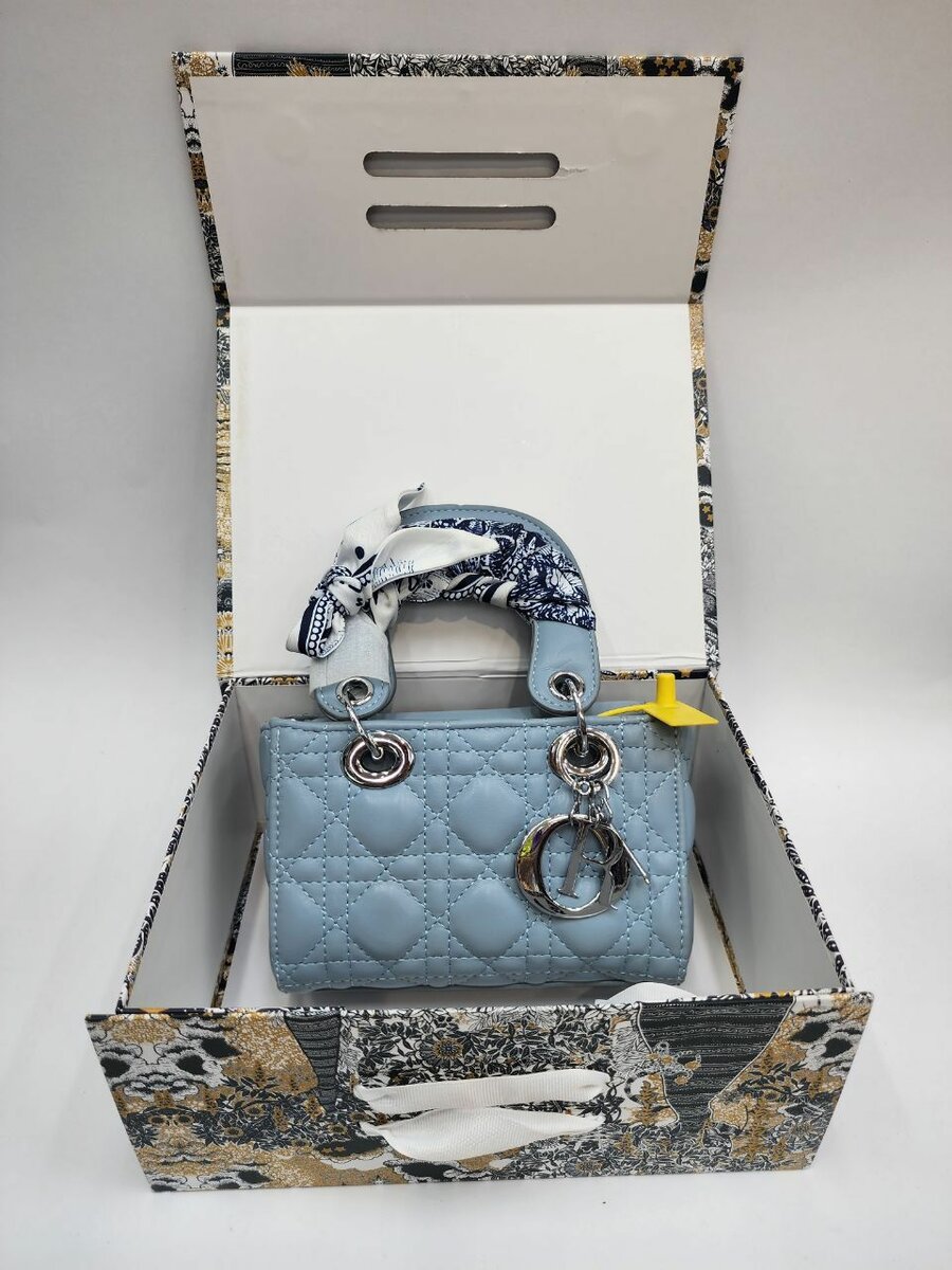 Бренд DIOR
