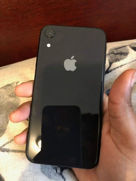 iPhone XR Noir casi neuf