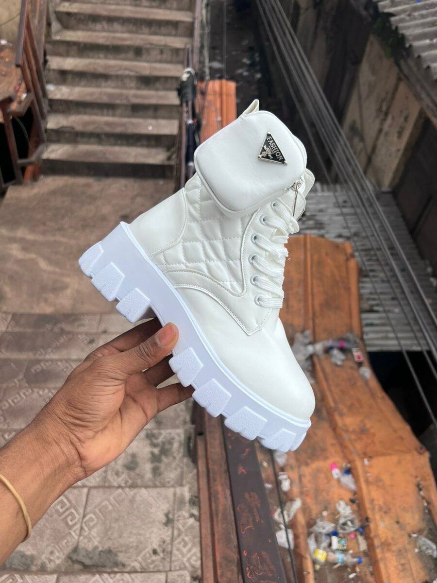 Boot fashion