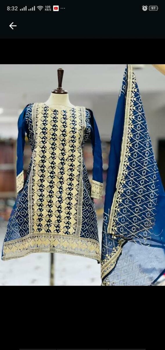 Ladies suit