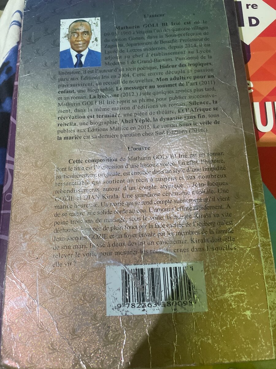 Sous le voile de la mariée
