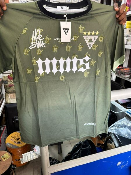 T-shirt 66...