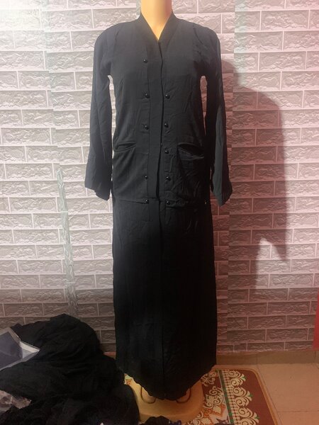 Robe longue élégante noire