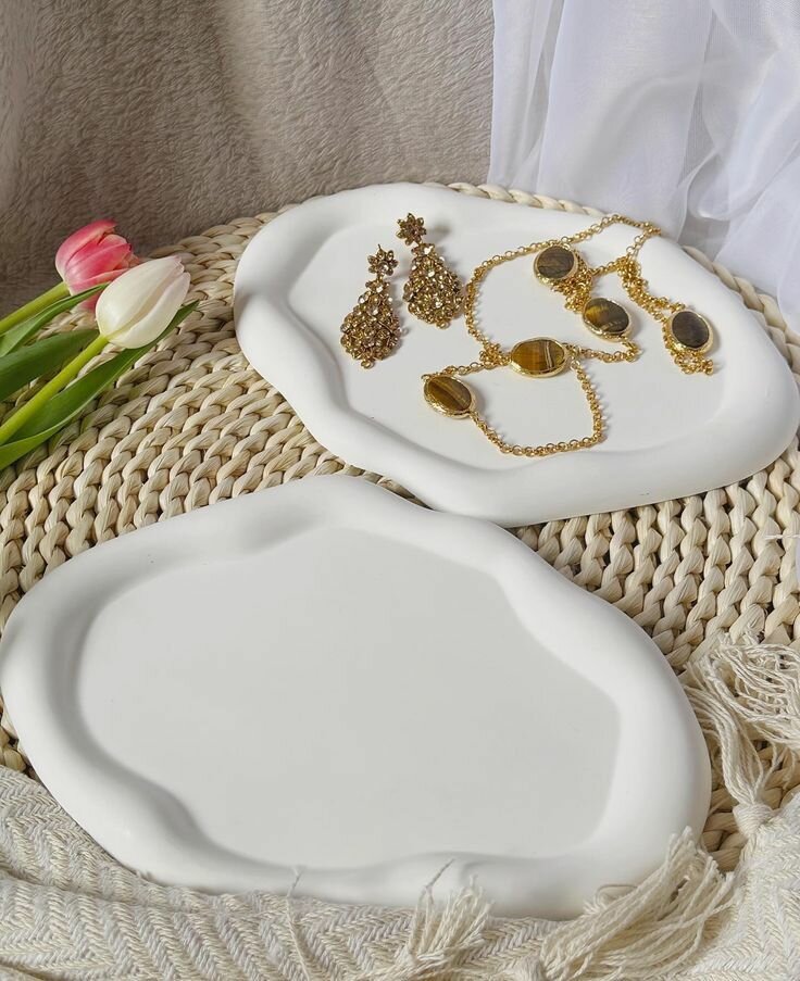 Cloud tray