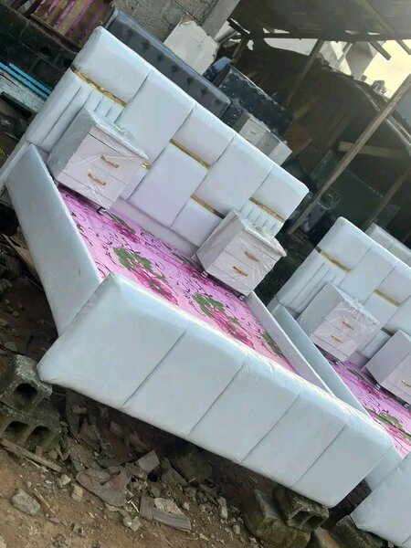 Lit double élégant moderne