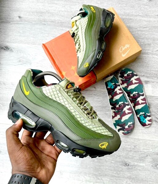 Nike Sneakers