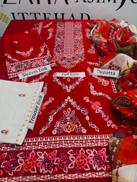 Printed lawn suit