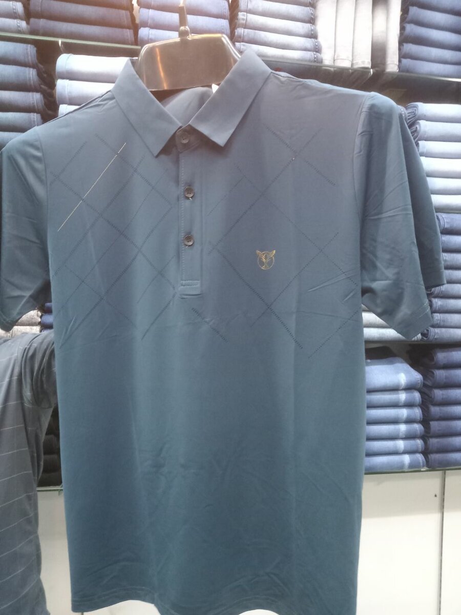 Chinia t shirt
