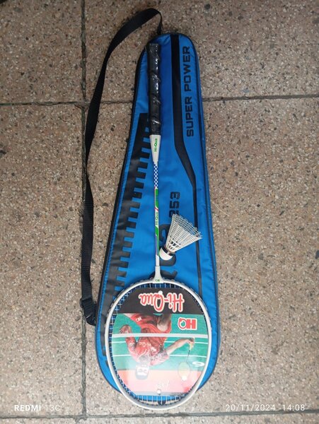 Hi qua racket