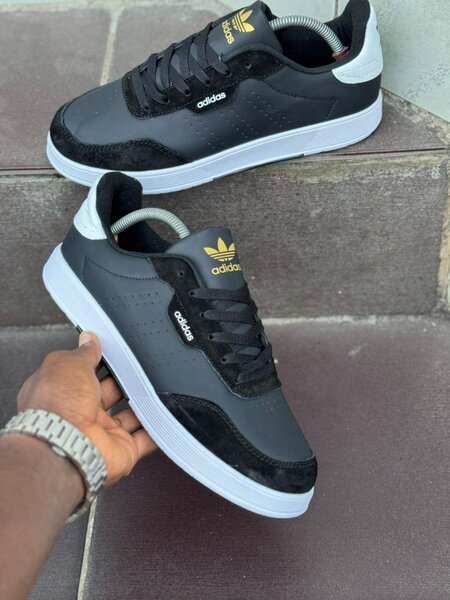 Paire Adidas