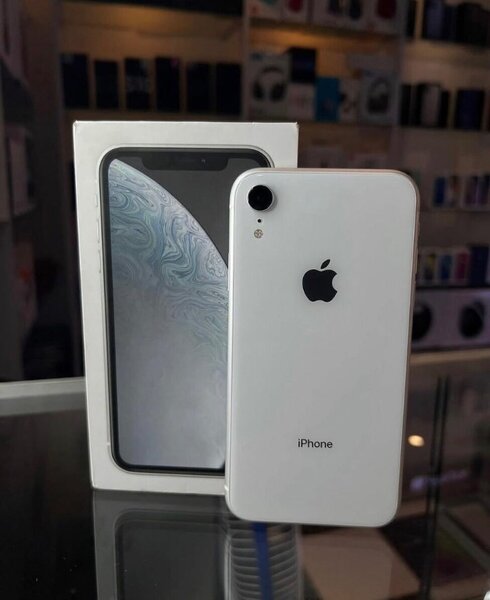 iPhone XR