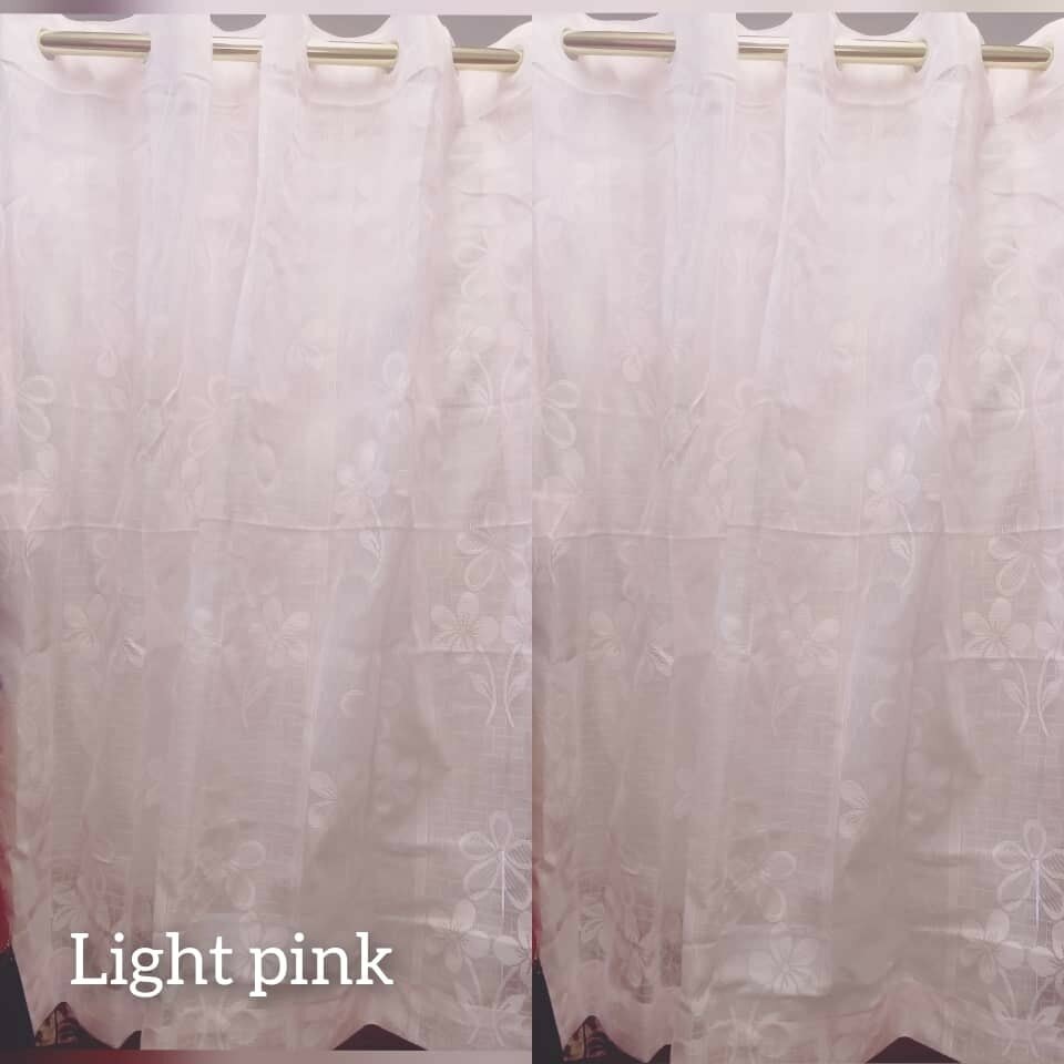 Veil with a pattern