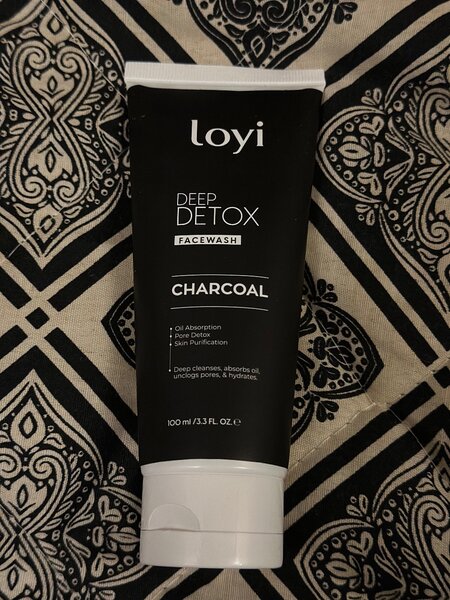 Loyi Italian brand