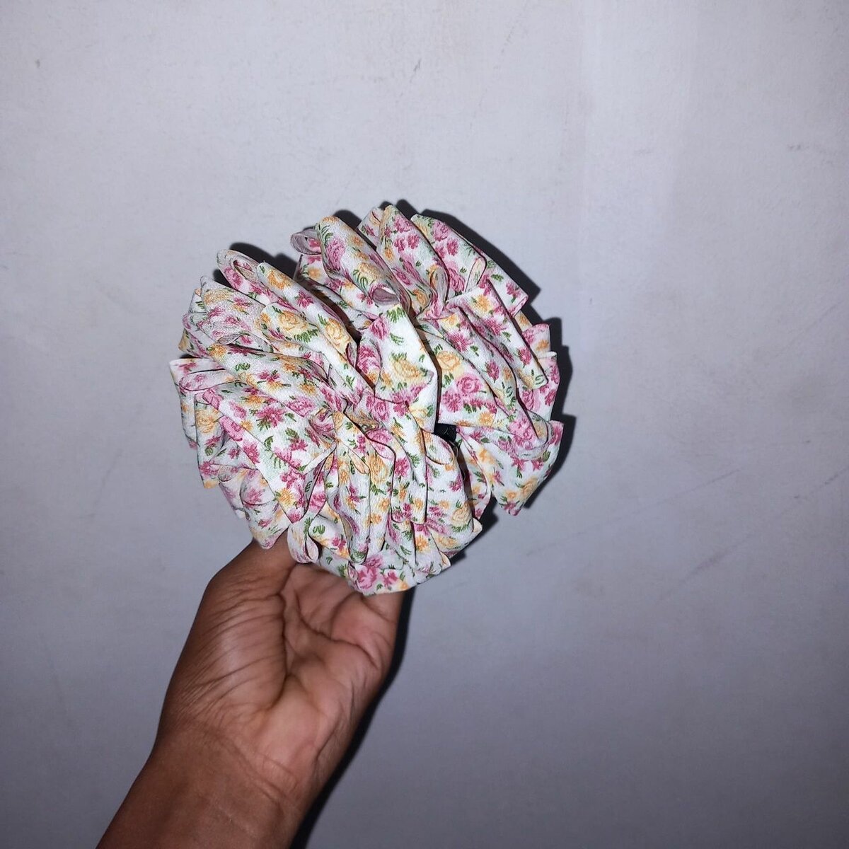 Barrette cheveux fleurie chic