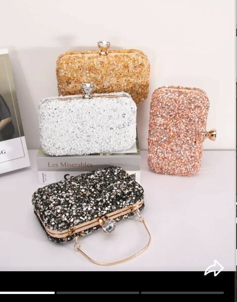Pochette perlée