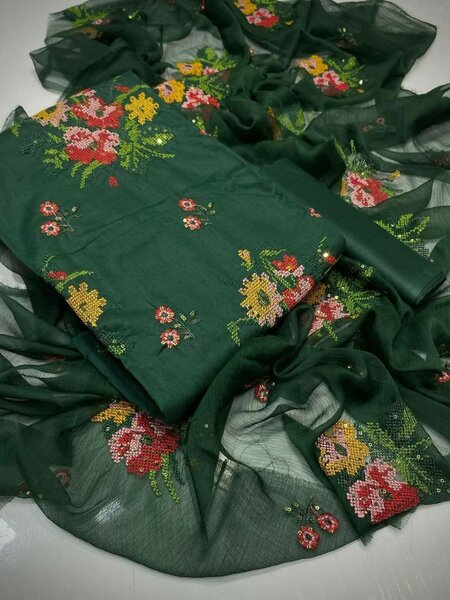 Ladies suit