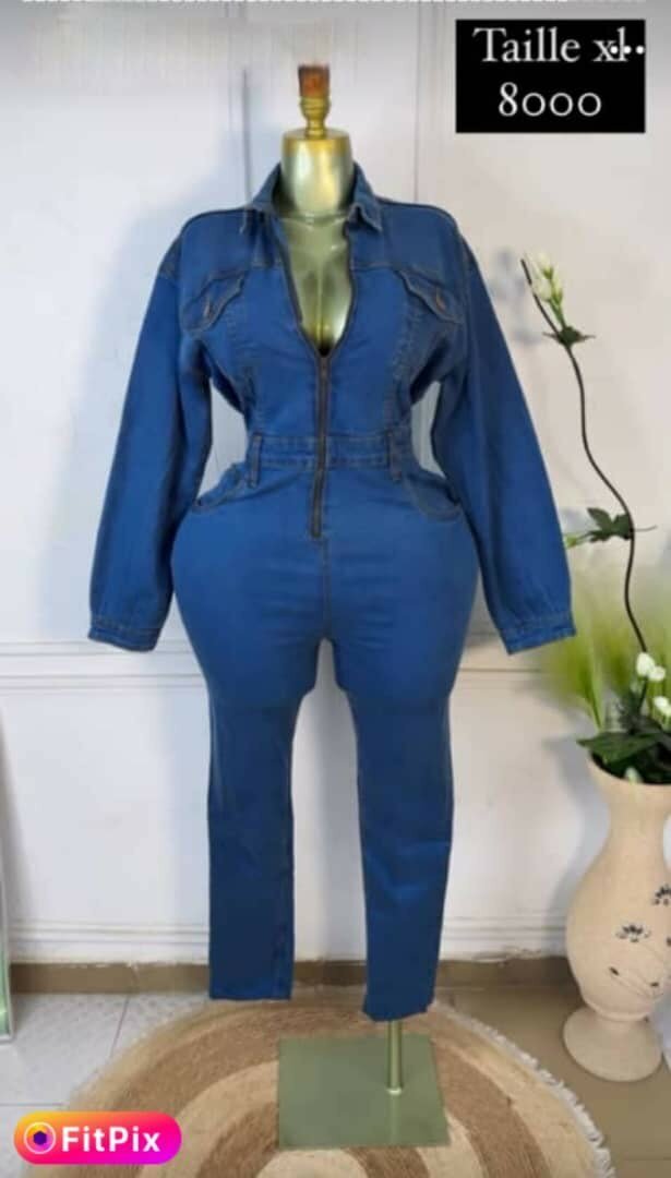 Combinaison jeans très beau